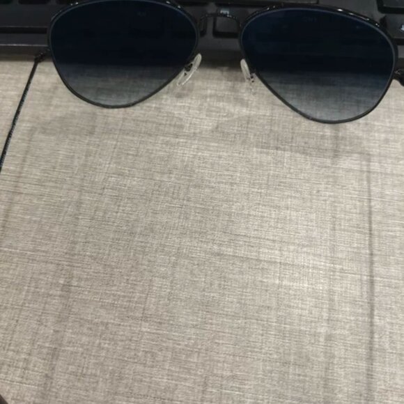 Ray-Ban Aviator Classic RB3025 - Picture 4 of 7